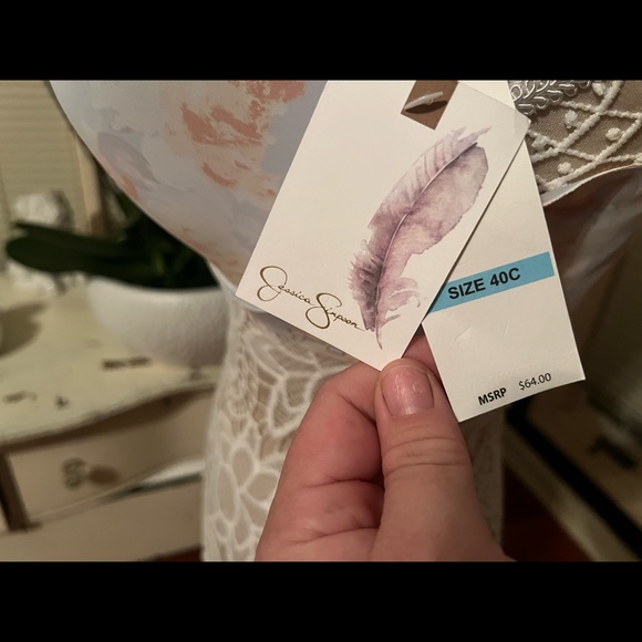 Jessica Simpson Bra - Picture 4 of 6